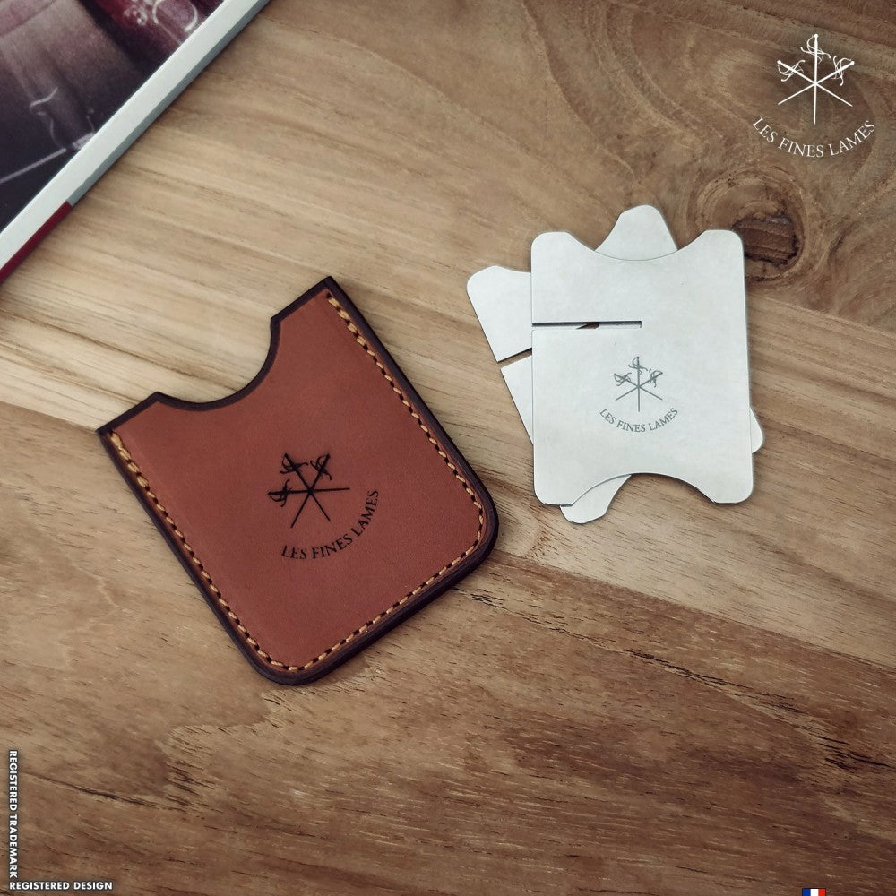 Tan Leather Cigar Stand | Les Fines Lames-Cigar Stand-Cuban Ashes